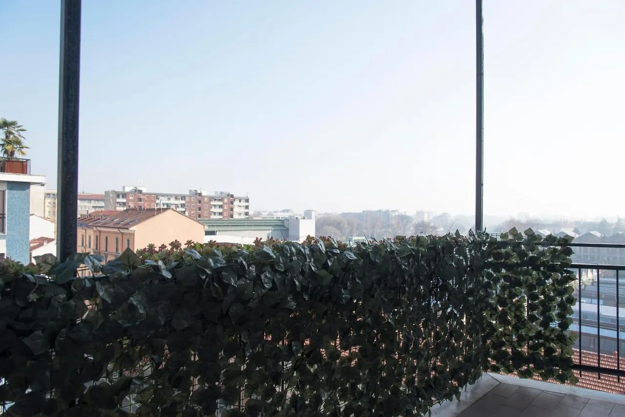 Apartment Youhosty - Savona 94 A Milan Italy